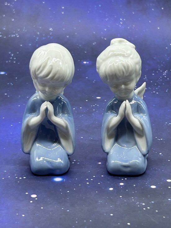 Lefton Porcelain Praying Angels Boy & Girl 4" Figurines Vintage Christmas - Picture 1 of 8